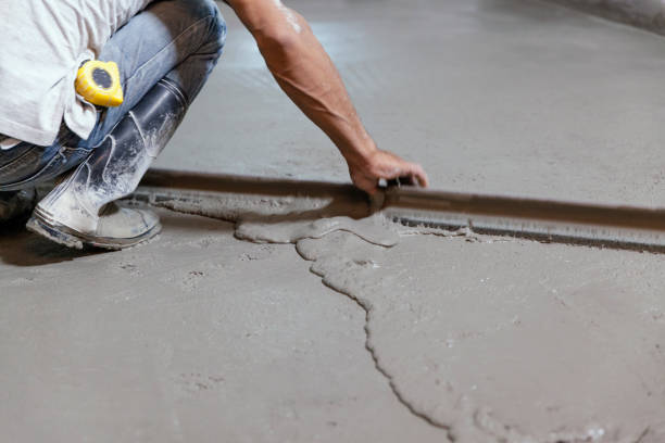 Best Local Concrete Companies  in Farmington, MS