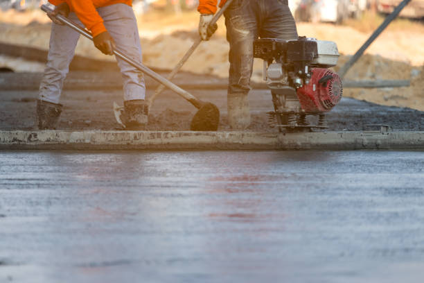 Best Concrete Flooring Contractor  in Farmington, MS